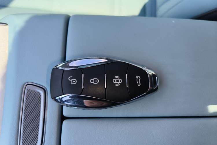 Used Hongqi Tiangong 08 2025 730 Smart Selection Edition Vehicle Key