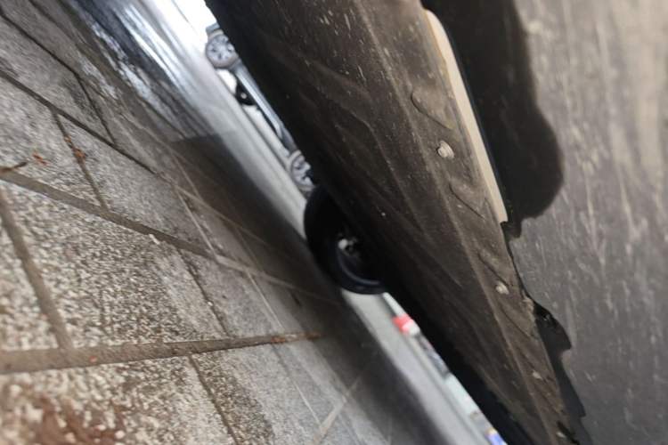 Used Hongqi Tiangong 08 2025 680 Ultra Four-Wheel-Drive Version Chassis Front Left
