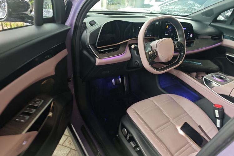 Used Hongqi Tiangong 08 2025 680 Ultra Four-Wheel-Drive Version Driver Seat