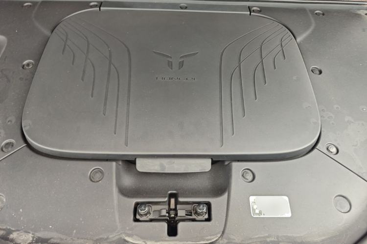 Used Hongqi Tiangong 08 2025 680 Ultra Four-Wheel-Drive Version Engine Bay