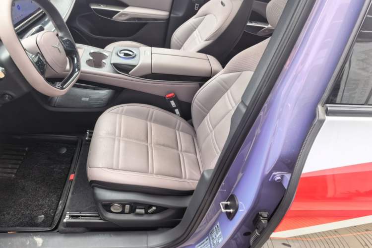 Used Hongqi Tiangong 08 2025 680 Ultra Four-Wheel-Drive Version Left Front Seat