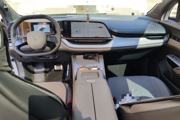Used Hongqi Tiangong 08 2025 605 Pioneer Edition Center Console
