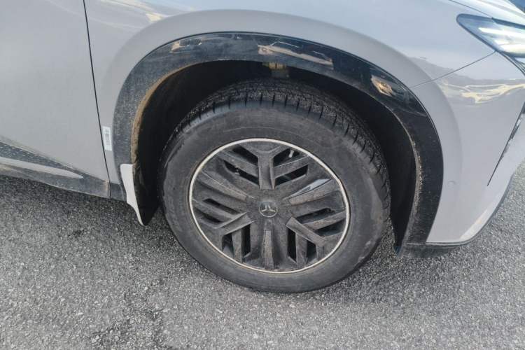 Used Hongqi Tiangong 08 2025 605 Smart Selection Edition Right Front Wheel Hub