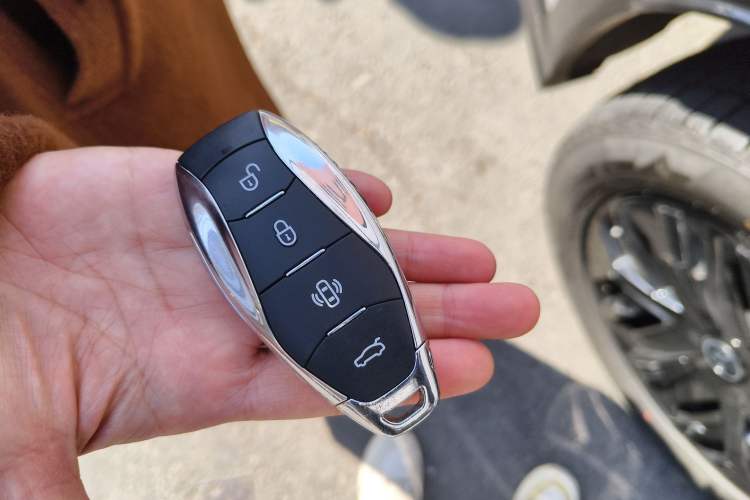 Used Hongqi Tiangong 08 2025 605 Pioneer Edition Vehicle Key