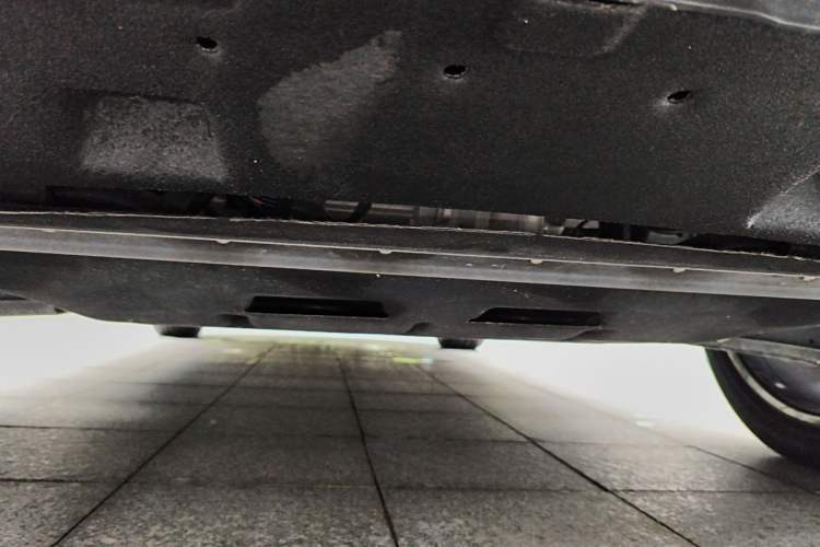 Used Hongqi Tiangong 08 2025 680 All-Wheel Drive Smart Selection Edition Chassis Rear