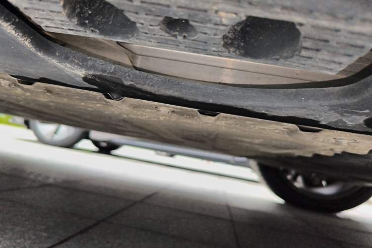 Used Hongqi Tiangong 08 2025 680 All-Wheel Drive Smart Selection Edition Chassis Rear Left