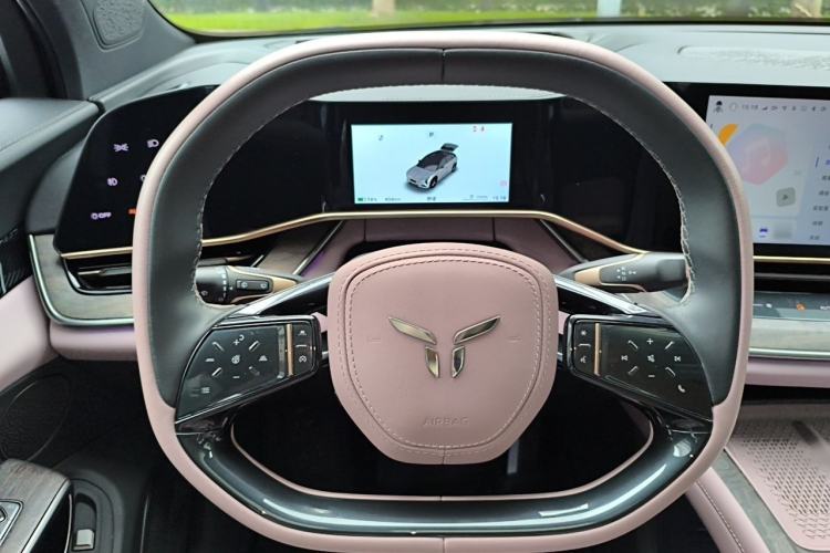 Used Hongqi Tiangong 08 2025 680 All-Wheel Drive Smart Selection Edition Steering Wheel
