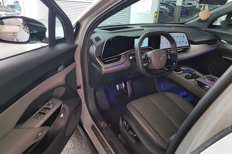 Used Hongqi Tiangong 08 2025 730 Smart Selection Edition Driver Seat