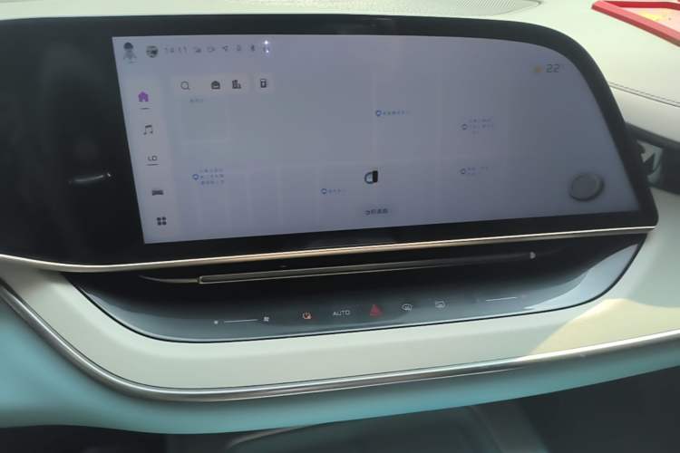 Used Hongqi Tiangong 08 2025 730 Max Rear-Drive Version Audio And AC Panel