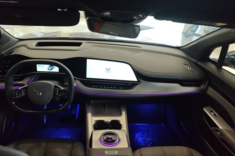 Used Hongqi Tiangong 08 2025 730 Smart Selection Edition Center Console