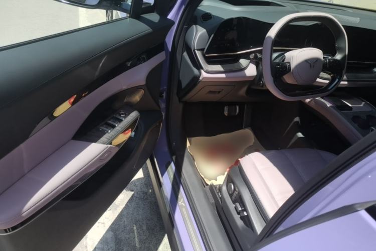 Used Hongqi Tiangong 08 2025 680 Ultra Four-Wheel-Drive Version Driver Seat