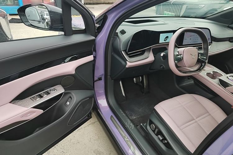 Used Hongqi Tiangong 08 2025 680 Ultra Four-Wheel-Drive Version Driver Seat