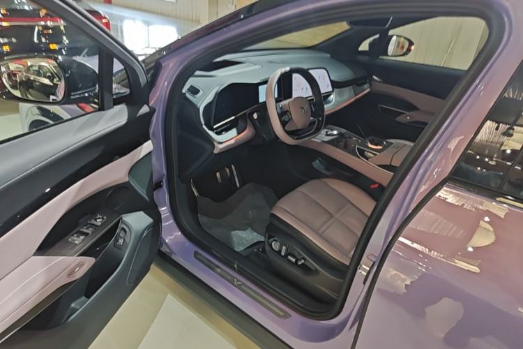 Used Hongqi Tiangong 08 2025 680 Ultra Four-Wheel-Drive Version Driver Seat