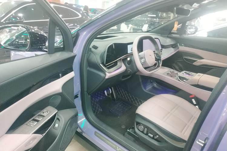 Used Hongqi Tiangong 08 2025 680 Ultra Four-Wheel-Drive Version Driver Seat