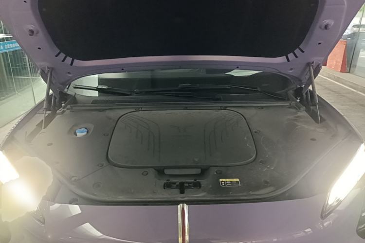 Used Hongqi Tiangong 08 2025 680 Ultra Four-Wheel-Drive Version Engine Bay