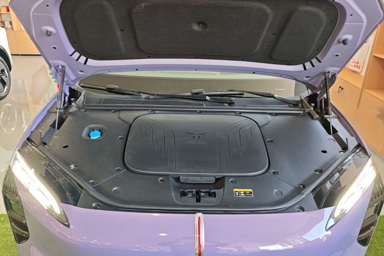 Used Hongqi Tiangong 08 2025 730 Max Rear-Drive Version Engine Bay