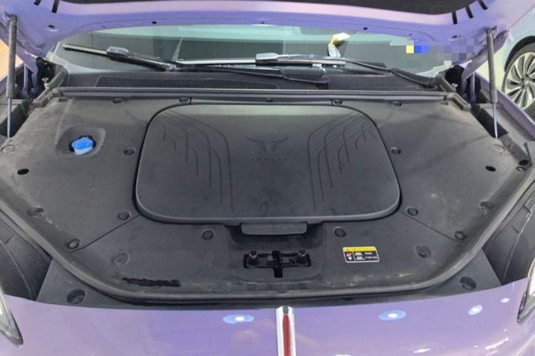 Used Hongqi Tiangong 08 2025 680 Ultra Four-Wheel-Drive Version Engine Bay