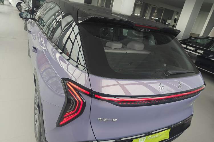 Used Hongqi Tiangong 08 2025 680 All-Wheel Drive Smart Selection Edition Exterior 4