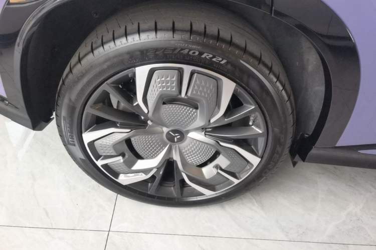 Used Hongqi Tiangong 08 2025 680 Ultra Four-Wheel-Drive Version Exterior 5