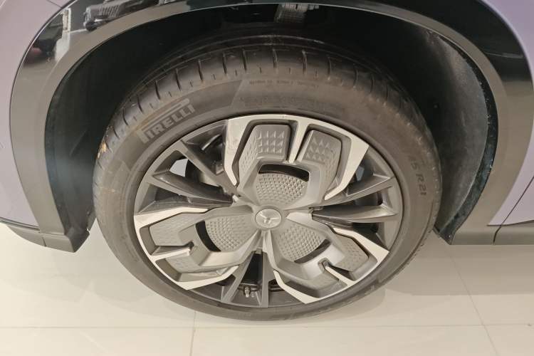 Used Hongqi Tiangong 08 2025 680 Ultra Four-Wheel-Drive Version Exterior 7