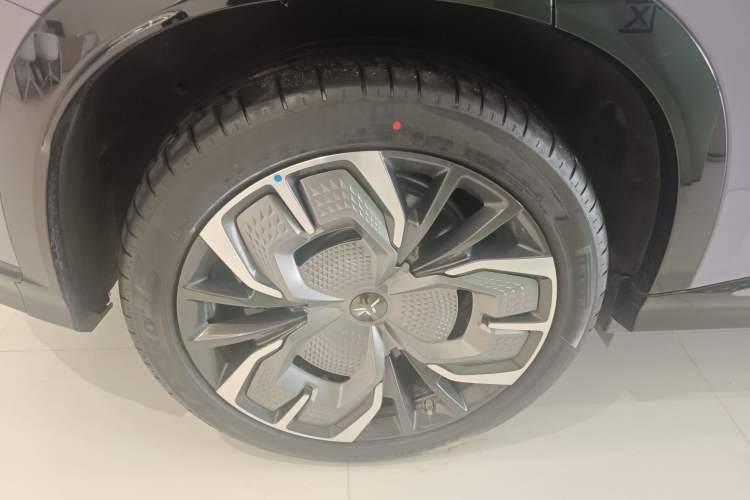 Used Hongqi Tiangong 08 2025 680 Ultra Four-Wheel-Drive Version Exterior 8