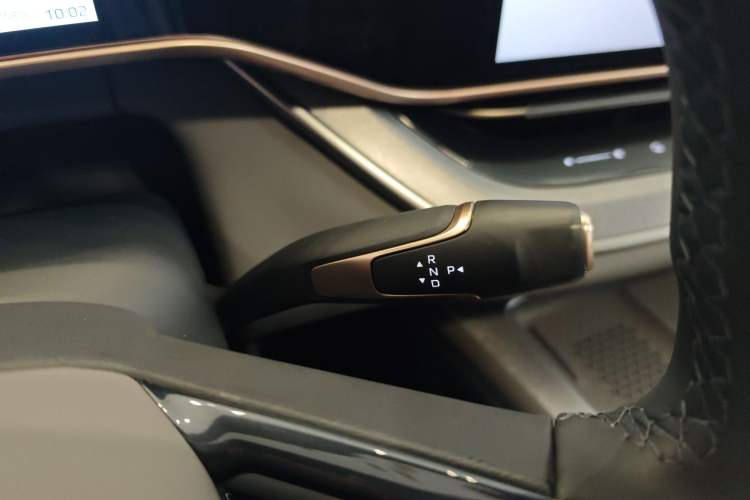 Used Hongqi Tiangong 08 2025 730 Smart Selection Edition Gear Lever