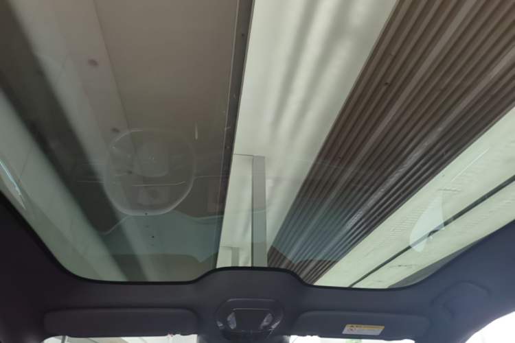 Used Hongqi Tiangong 08 2025 680 Ultra Four-Wheel-Drive Version Headliner