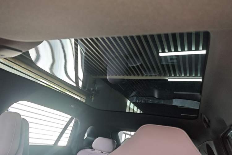 Used Hongqi Tiangong 08 2025 680 Ultra Four-Wheel-Drive Version Headliner