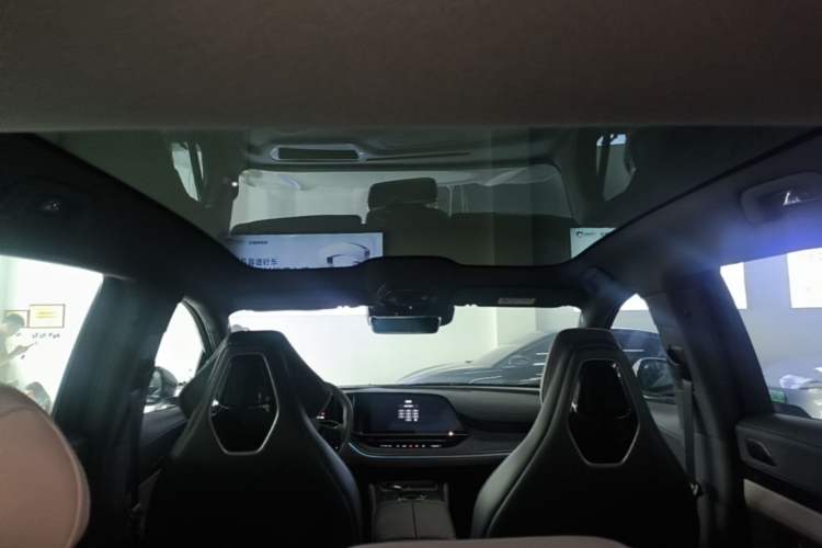 Used Hongqi Tiangong 08 2025 680 Ultra Four-Wheel-Drive Version Headliner
