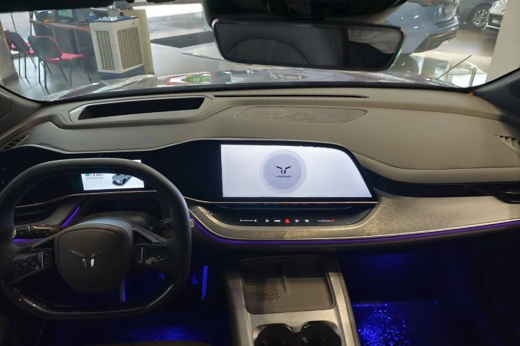 Used Hongqi Tiangong 08 2025 730 Smart Selection Edition Interior 1
