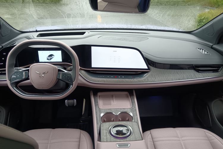 Used Hongqi Tiangong 08 2025 680 Ultra Four-Wheel-Drive Version Interior 2