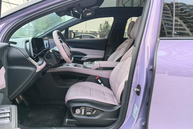 Used Hongqi Tiangong 08 2025 680 Ultra Four-Wheel-Drive Version Interior 2