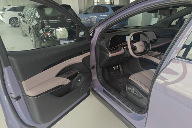 Used Hongqi Tiangong 08 2025 680 All-Wheel Drive Smart Selection Edition Interior 3