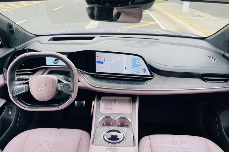 Used Hongqi Tiangong 08 2025 680 Ultra Four-Wheel-Drive Version Interior 4
