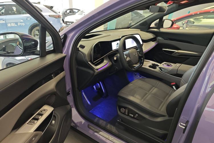 Used Hongqi Tiangong 08 2025 730 Smart Selection Edition Interior 4