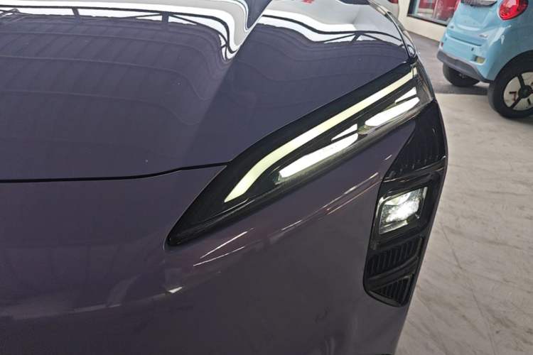 Used Hongqi Tiangong 08 2025 680 Ultra Four-Wheel-Drive Version Left Front Headlight
