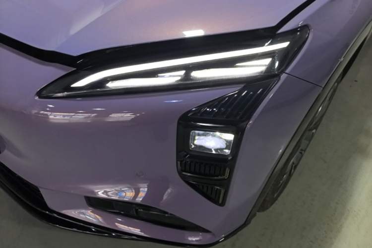 Used Hongqi Tiangong 08 2025 680 Ultra Four-Wheel-Drive Version Left Front Headlight