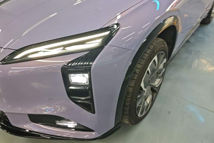 Used Hongqi Tiangong 08 2025 680 Ultra Four-Wheel-Drive Version Left Front Headlight