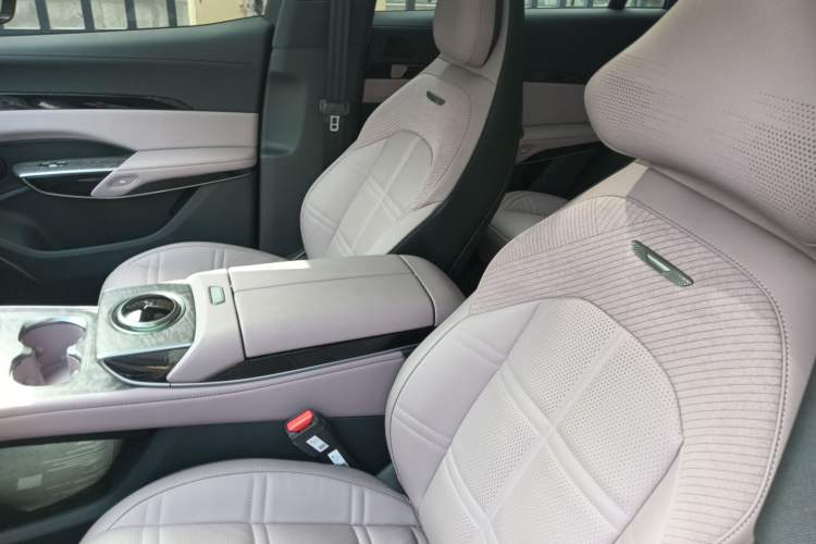 Used Hongqi Tiangong 08 2025 680 Ultra Four-Wheel-Drive Version Left Front Seat