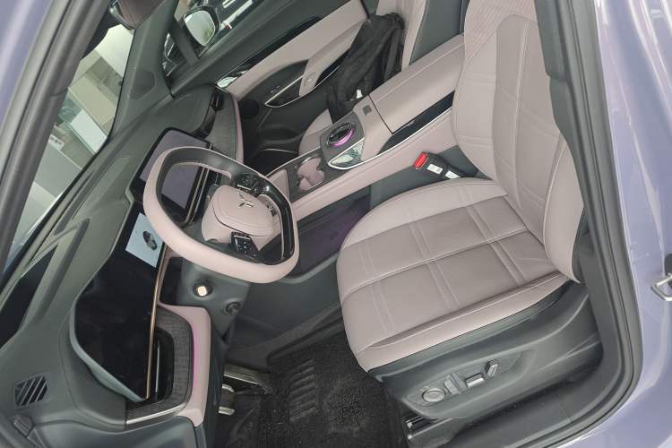 Used Hongqi Tiangong 08 2025 680 All-Wheel Drive Smart Selection Edition Left Front Seat
