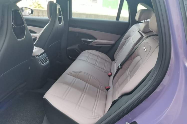 Used Hongqi Tiangong 08 2025 680 Ultra Four-Wheel-Drive Version Left Rear Seat