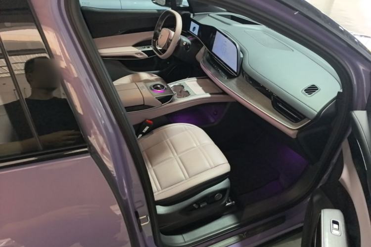 Used Hongqi Tiangong 08 2025 680 Ultra Four-Wheel-Drive Version Right Front Seat