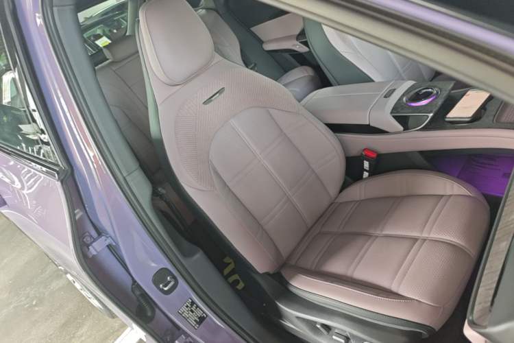 Used Hongqi Tiangong 08 2025 680 Ultra Four-Wheel-Drive Version Right Front Seat