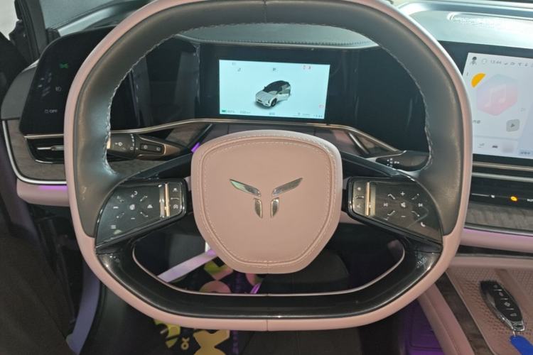 Used Hongqi Tiangong 08 2025 680 Ultra Four-Wheel-Drive Version Steering Wheel