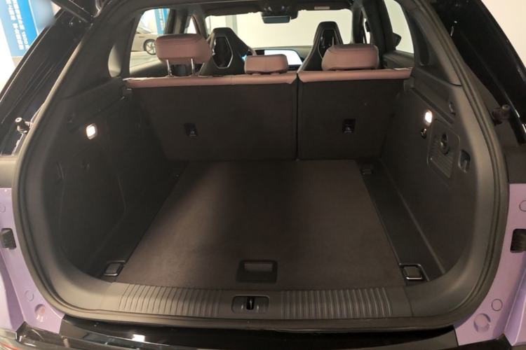 Used Hongqi Tiangong 08 2025 680 Ultra Four-Wheel-Drive Version Trunk
