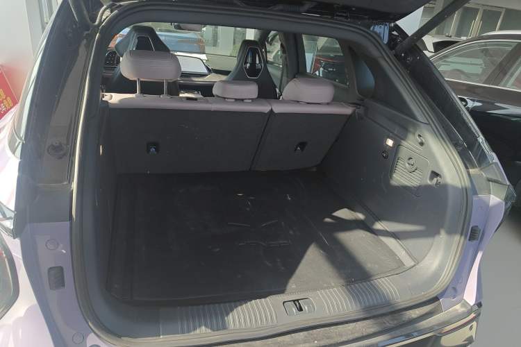 Used Hongqi Tiangong 08 2025 680 All-Wheel Drive Smart Selection Edition Trunk