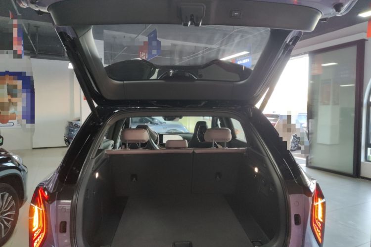 Used Hongqi Tiangong 08 2025 680 Ultra Four-Wheel-Drive Version Trunk
