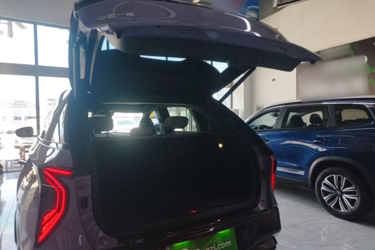 Used Hongqi Tiangong 08 2025 680 Ultra Four-Wheel-Drive Version Trunk