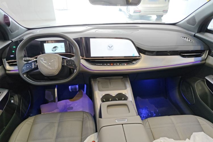 Used Hongqi Tiangong 08 2025 605 Pioneer Edition Center Console