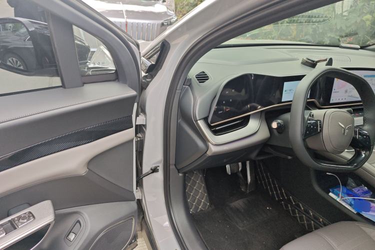 Used Hongqi Tiangong 08 2025 520 Max Rear-Drive Version Driver Seat